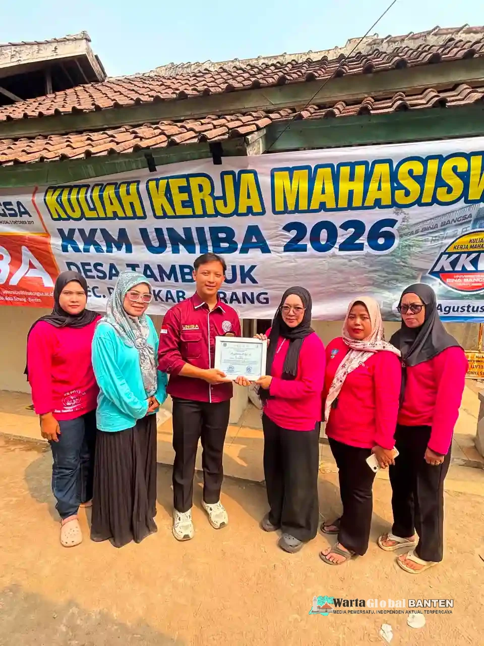 Mahasiswa KKM UNIBA Kelompok 41 Gelar Cek Kesehatan Gratis di Posyandu Melati 2 Desa Tambiluk RW 03 Mahasiswa KKM UNIBA Kelompok 41 Gelar Cek Kesehatan Gratis di Posyandu Melati 2 Desa Tambiluk RW 03