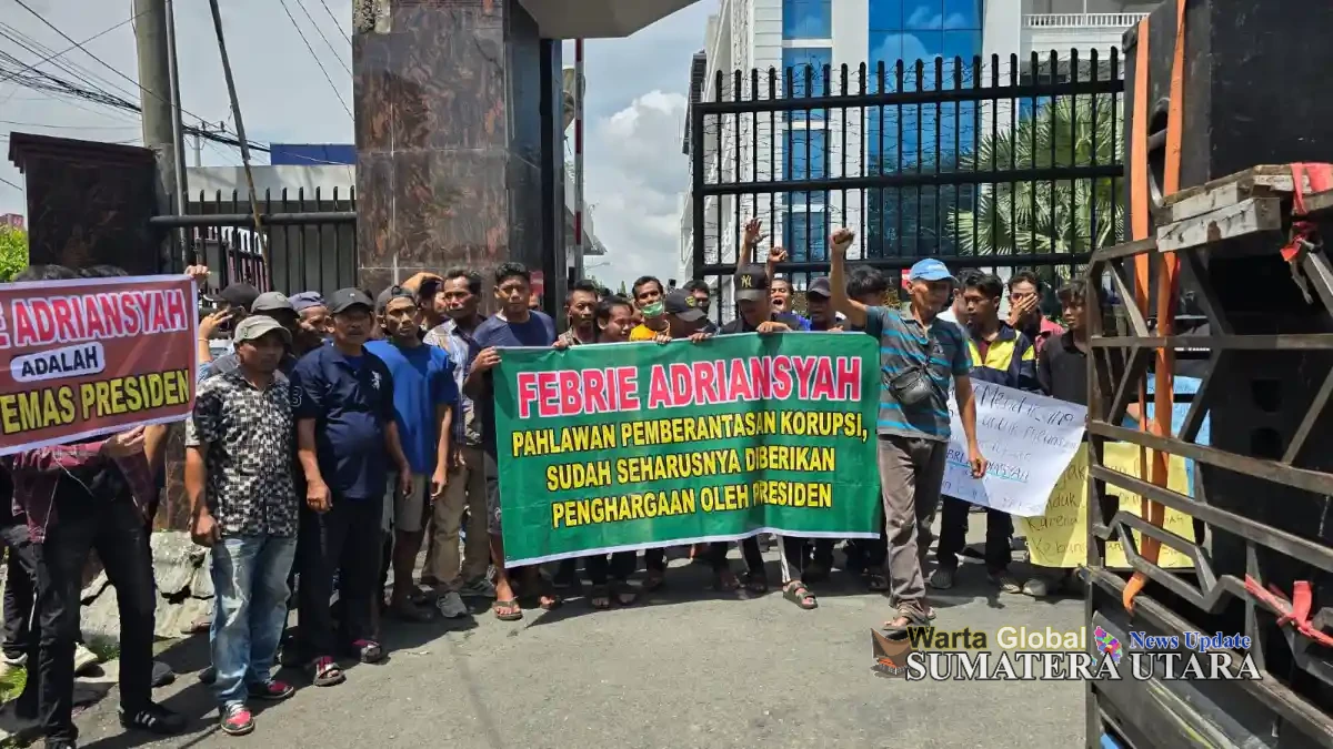 HOTMA Gelar Aksi Damai Didepan Kejatisu, Dukung Mantan Jampidsus Febrie