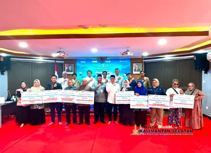 Pelindo Regional 3 Subregional Kalimantan Salurkan Santunan Anak Yatim dan Bantuan TJSL